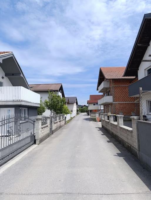 Apartamento Quiet And Renovated Free Parking Free Wifi *